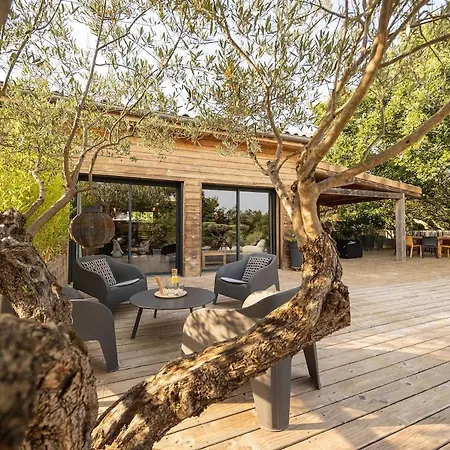 Villa Parenthese